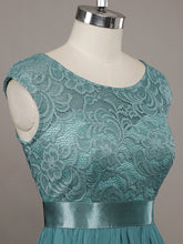 Load image into Gallery viewer, Lace top Bridesmaid Dress
